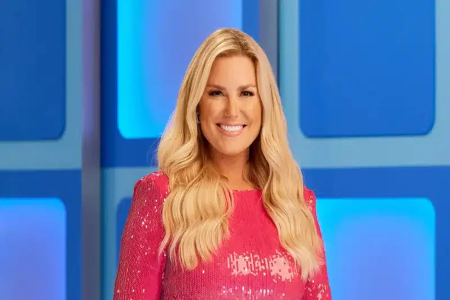 Measurements Rachel Reynolds Net Worth